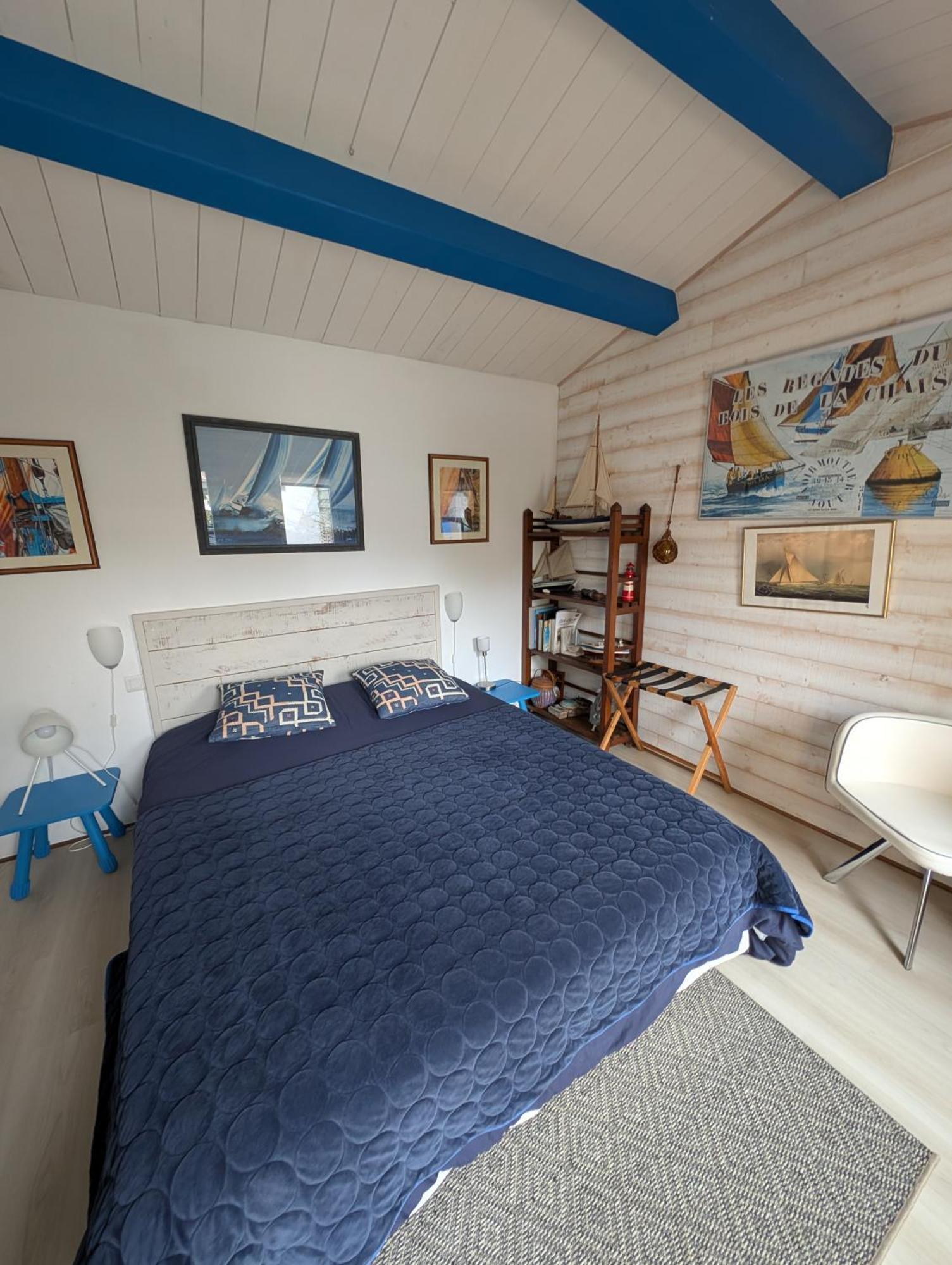 Les Yeux Bleus Bed & Breakfast 누아르무티에 앙 릴 외부 사진