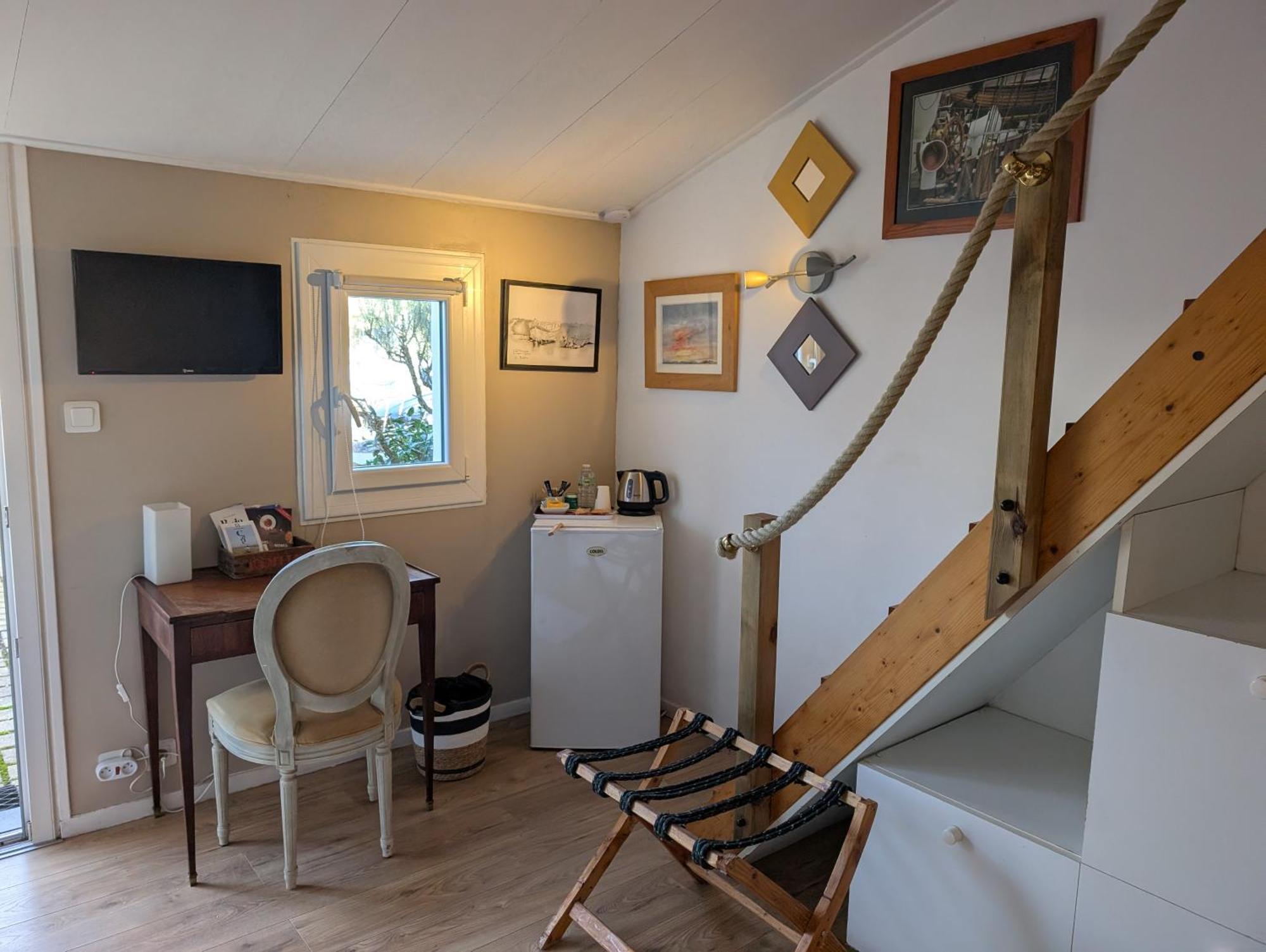 Les Yeux Bleus Bed & Breakfast 누아르무티에 앙 릴 외부 사진