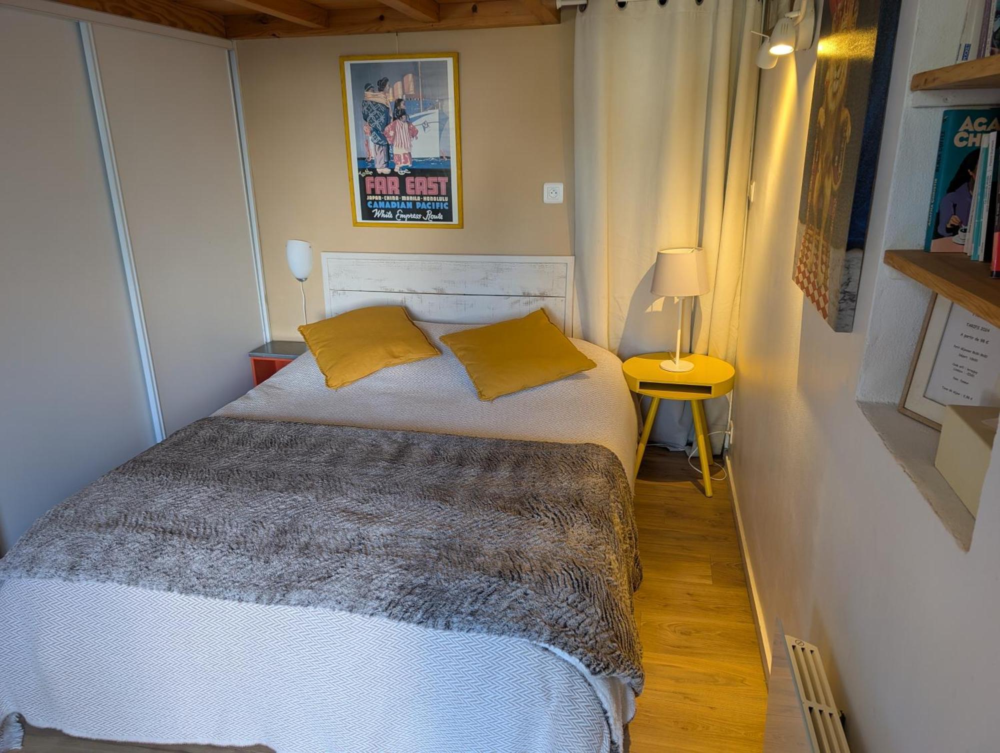 Les Yeux Bleus Bed & Breakfast 누아르무티에 앙 릴 외부 사진